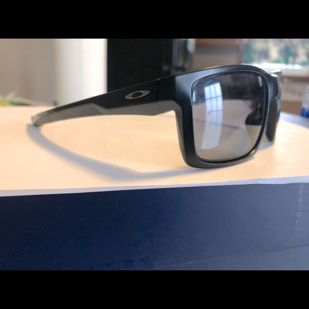 Men’s Oakley Mainlink Sunglasses